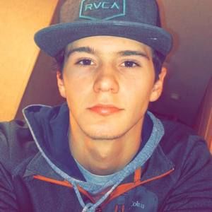 Meet your Posher, Cameron